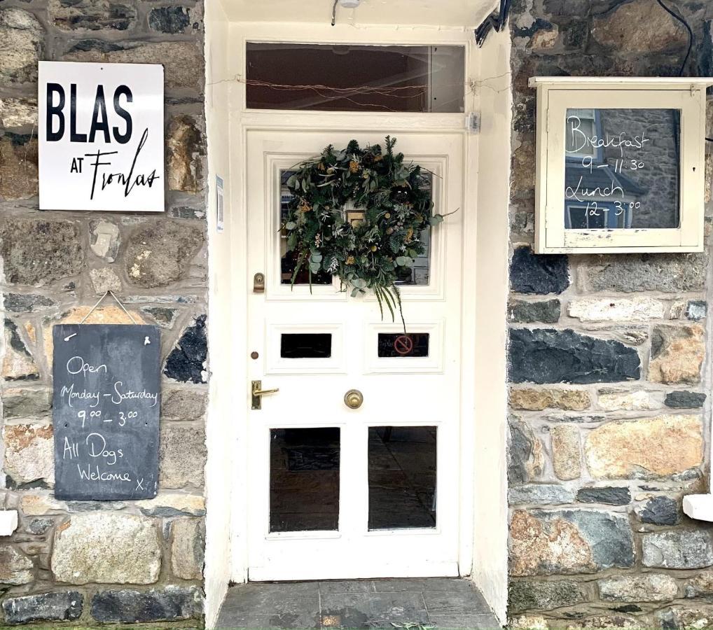 نيوبورت Blas At Fronlas Cafe - The Heart Of Newport المظهر الخارجي الصورة